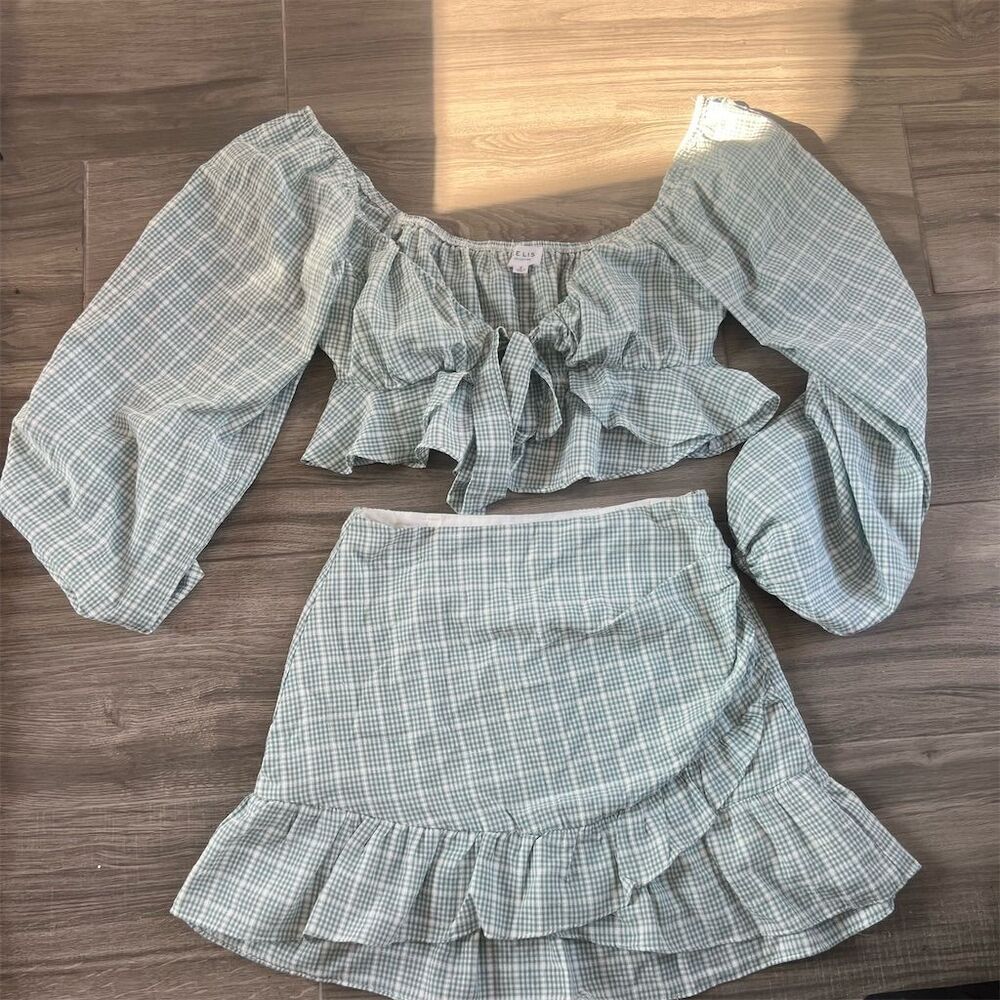 Leith Women's Plaid Crop Top & Skirt Set Multicolor Casual Outfit